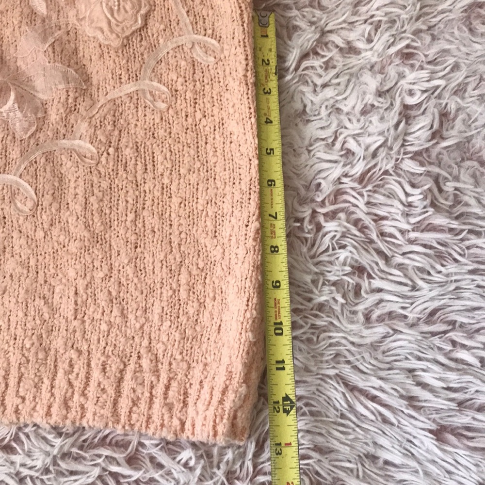 🍊VTG peach knit embellished sweater top - Picture 6 of 6